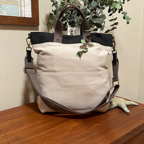 Handbags - FEED canvas to go bag.